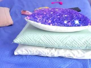 angel-avni webcam model