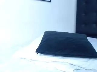 Luna's Live Sex Cam Show