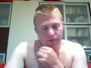 matttthees Live Webcam on CamSoda