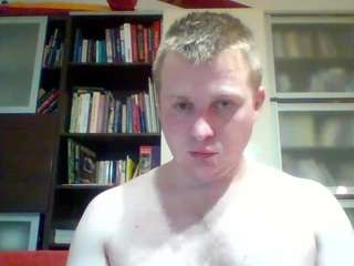matttthees Live Webcam on CamSoda