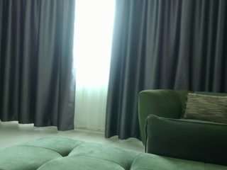 Live webcam model alicexalice on Soda Cams