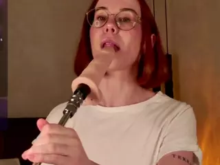 ElsaRedwood's Live Sex Cam Show