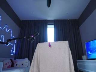 Live webcam model makotomai on Soda Cams