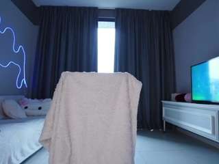 makotomai's CamSoda show and profile