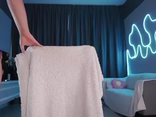 makotomai's Live Sex Cam Show