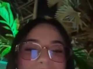 kiraalopez webcam model