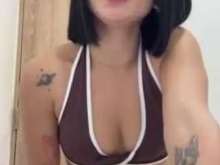 Live webcam model kiraalopez on Soda Cams