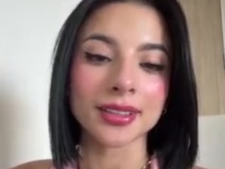 Live webcam model kiraalopez on Soda Cams