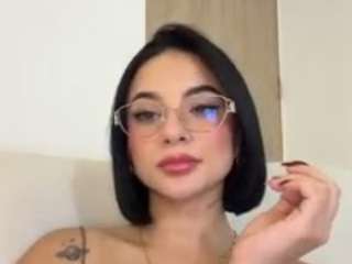 kiraalopez Live Webcam on CamSoda