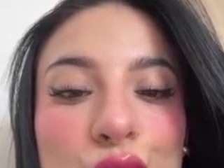 kiraalopez webcam model