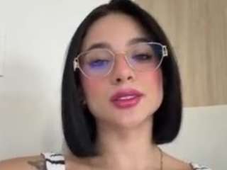 kiraalopez Live Webcam on CamSoda