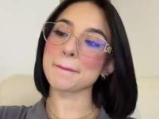 kiraalopez Live Webcam on CamSoda