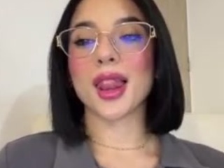 kiraalopez Live Webcam on CamSoda