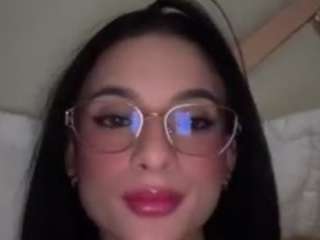 kiraalopez Live Webcam on CamSoda