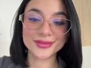 kiraalopez Live Webcam on CamSoda