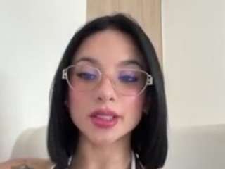 kiraalopez Live Webcam on CamSoda