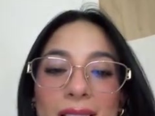 Live webcam model kiraalopez on Soda Cams