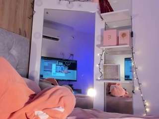 kiraalopez webcam model