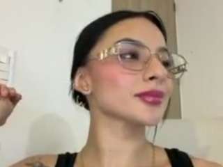 Kiraalopez's cam show statistics and live stream