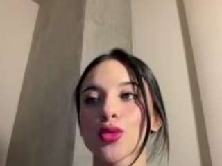Kira Lopez live webcam show