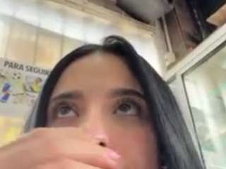 Kiraalopez's cam show statistics and live stream