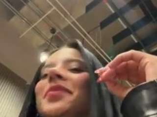 kiraalopez Live Webcam on CamSoda