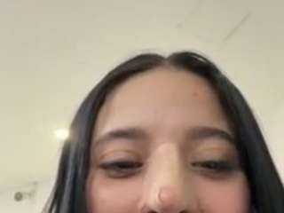 Kiraalopez's cam show statistics and live stream