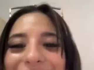 Kira Lopez's live chat room