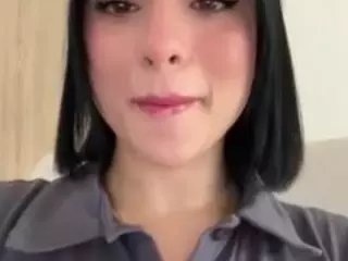 Kira Lopez's Live Sex Cam Show