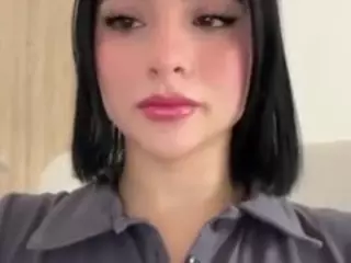 Kira Lopez's Live Sex Cam Show
