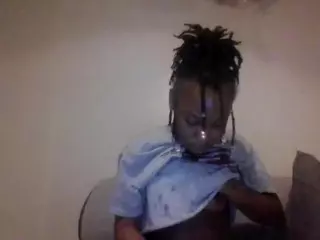 kinxxxthequeen's Live Sex Cam Show