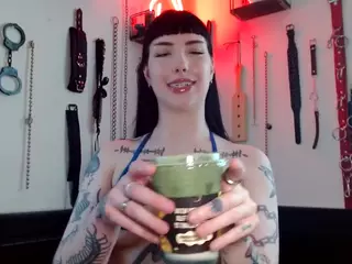 Goddess Hank's Live Sex Cam Show