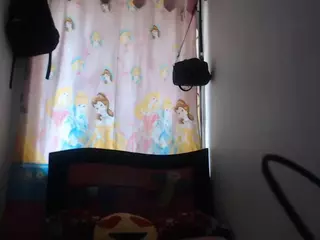 Rapunzel-hot's Live Sex Cam Show