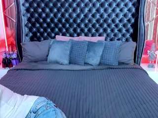 rebeccadiamond18's live room