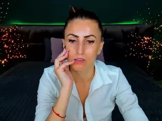 RebeccaDiamond18's Live Sex Cam Show