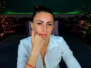 RebeccaDiamond18's Live Sex Cam Show