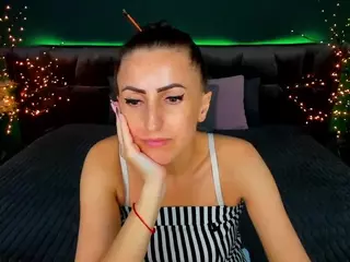 RebeccaDiamond18's Live Sex Cam Show