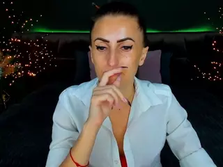 RebeccaDiamond18's Live Sex Cam Show