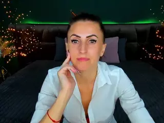 RebeccaDiamond18's Live Sex Cam Show