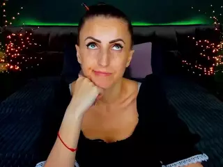 RebeccaDiamond18's Live Sex Cam Show