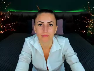 RebeccaDiamond18's Live Sex Cam Show