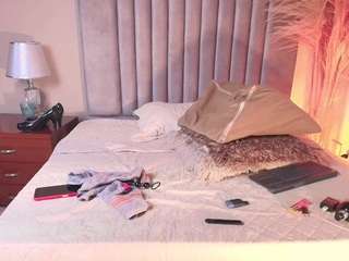 Discover alisafox from CamSoda