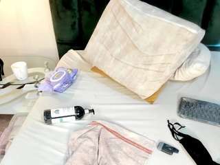 alisafox Toy live webcam