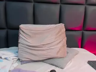 AlisaFox's Live Sex Cam Show