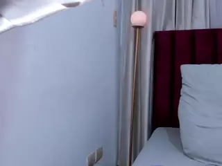 AlisaFox's Live Sex Cam Show