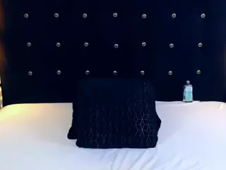 cynthiaadamss's Live Sex Cam Show