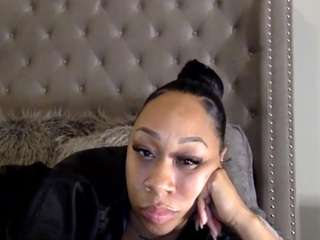  missprettypocahontas chat room