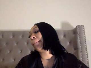 missprettypocahontas webcam model