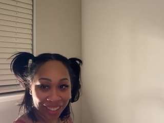 Live webcam model missprettypocahontas on Soda Cams