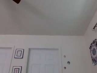 Ce modèle est en direct maintenant. jordynlvee